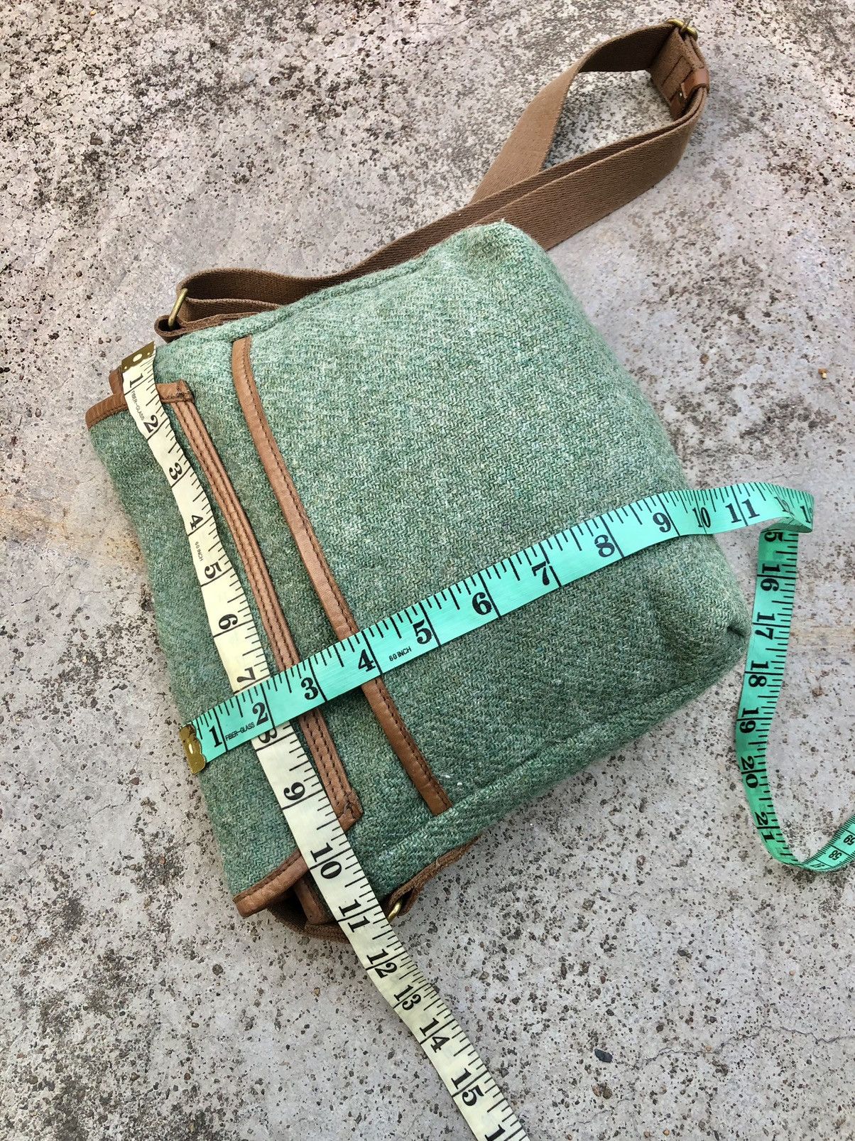 Harris Tweed WOOL⚡️⚡️HARRIS TWEED X HEMINGS INC SLINGBAG Size ONE SIZE - 10 Thumbnail