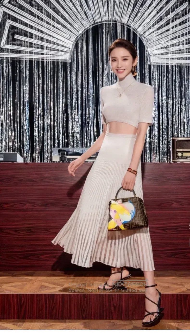 Fendi Fendi Show model knitted pleated long skirt, half skirt Size 26" / US 2 / IT 38 - 2 Thumbnail