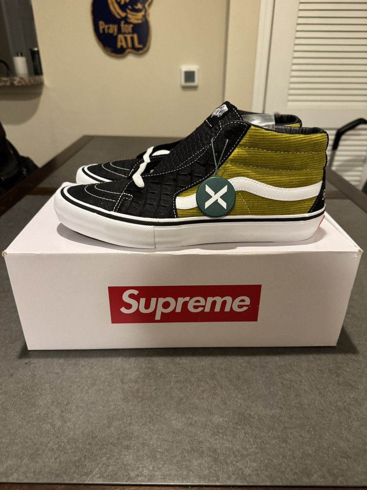Supreme × Vans Supreme x Vans Sk8 Mid Size US 10 / EU 43 - 2 Thumbnail