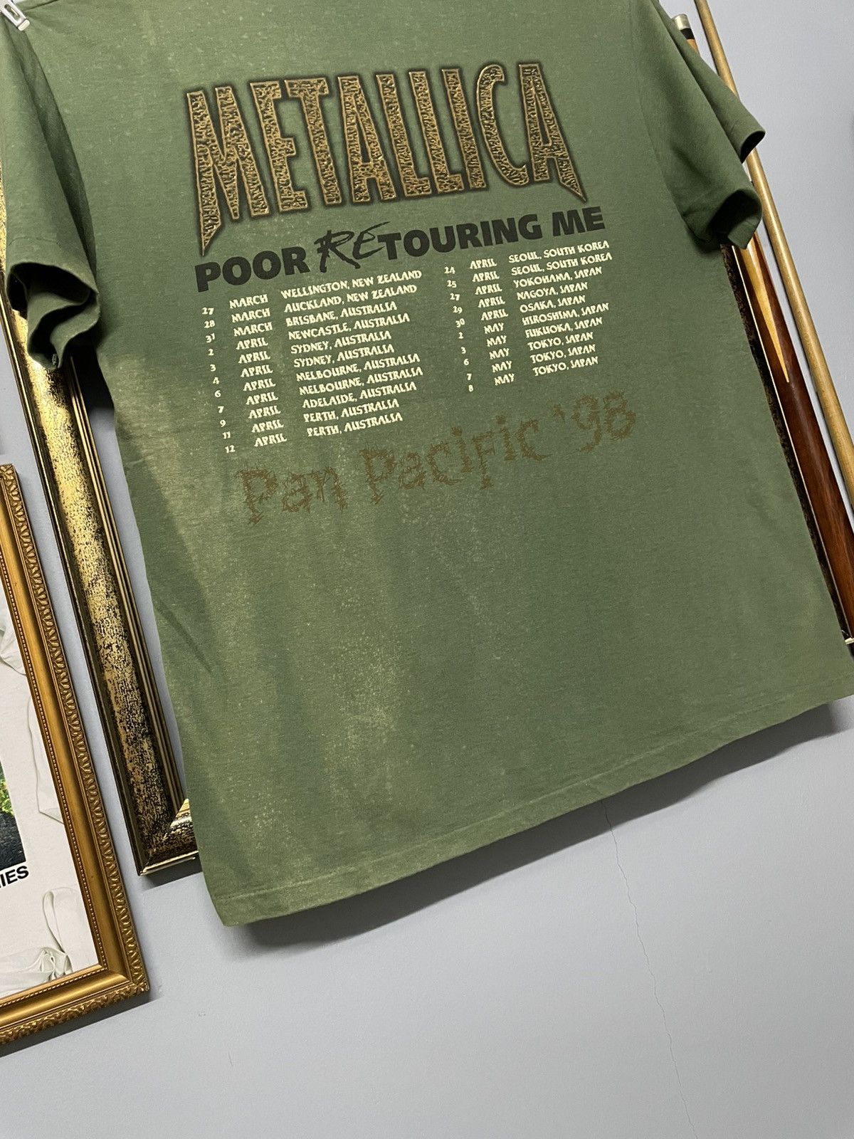 Vintage Vintage 1998 Og Metallica Tour Single Stitch Sunfaded Tee Size US XL / EU 56 / 4 - 17 Thumbnail