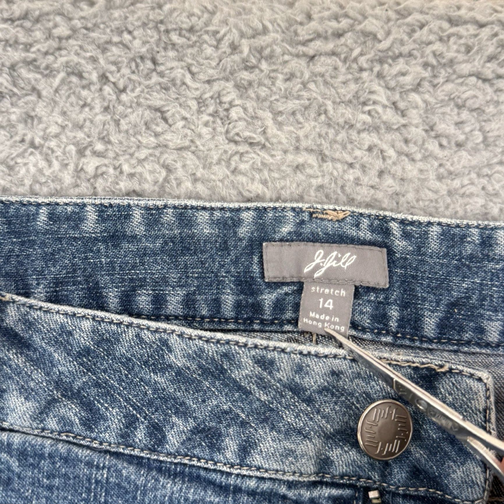 Denime VINTAGE? No. J Jill Jeans Womens 14 Blue Denim Straight Leg Mid Rise Stretch Bootcut Jeans Size 36" / US 14 / IT 50 - 5 Thumbnail