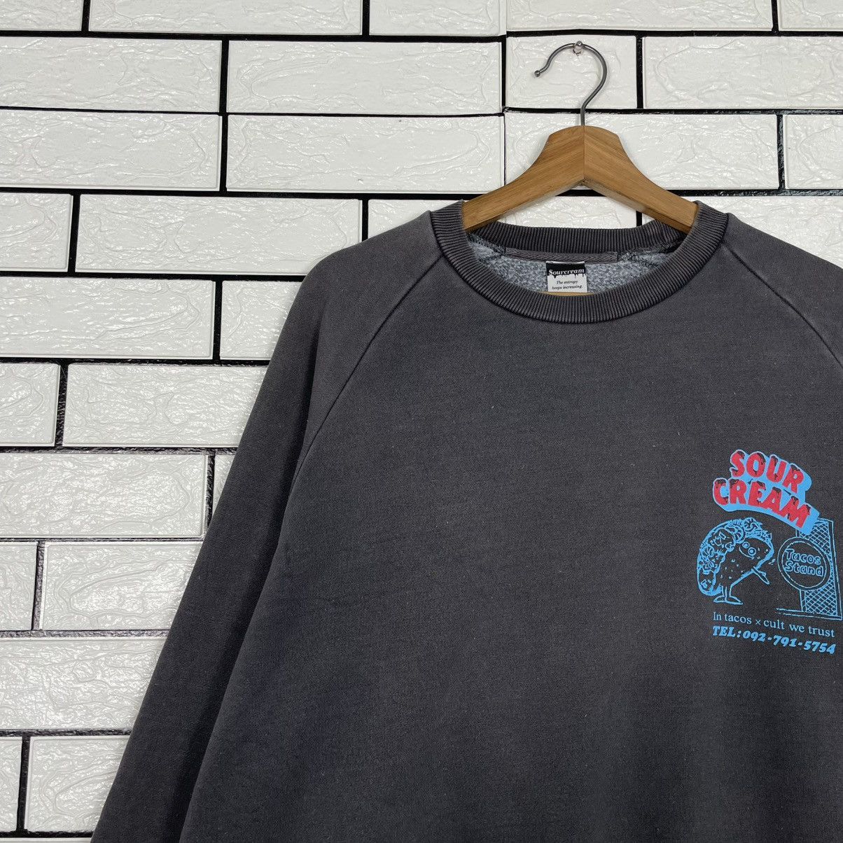 Japanese Brand Sour Cream Tacos Stand Crewneck Sweatshirt Size US XL / EU 56 / 4 - 6 Thumbnail