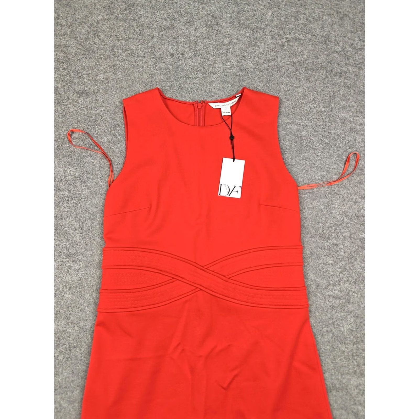 Diane von Furstenberg Diane Von Furstenberg Dress Womens 10 Red Knit Waist Detail Sheath Knee Length Dress Size L / US 10 / IT 46 - 2 Thumbnail