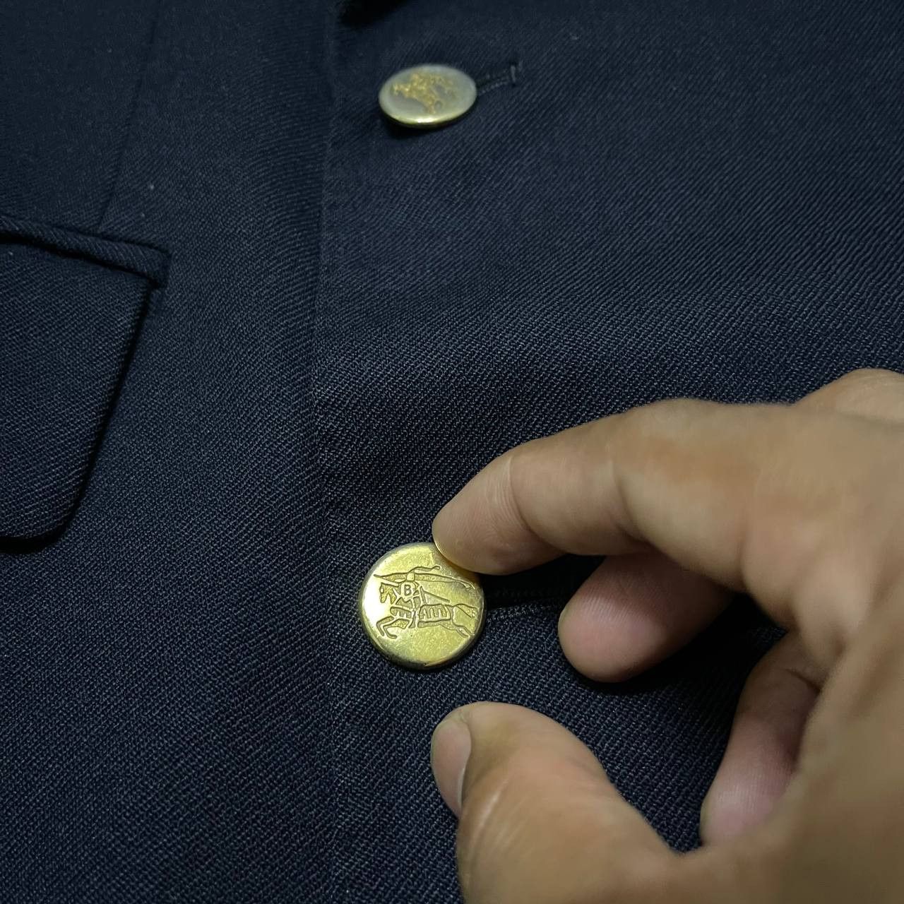 Burberry Vintage Burberry Gold Button Double Breasted Wool Coat Size US M / EU 48-50 / 2 - 6 Thumbnail