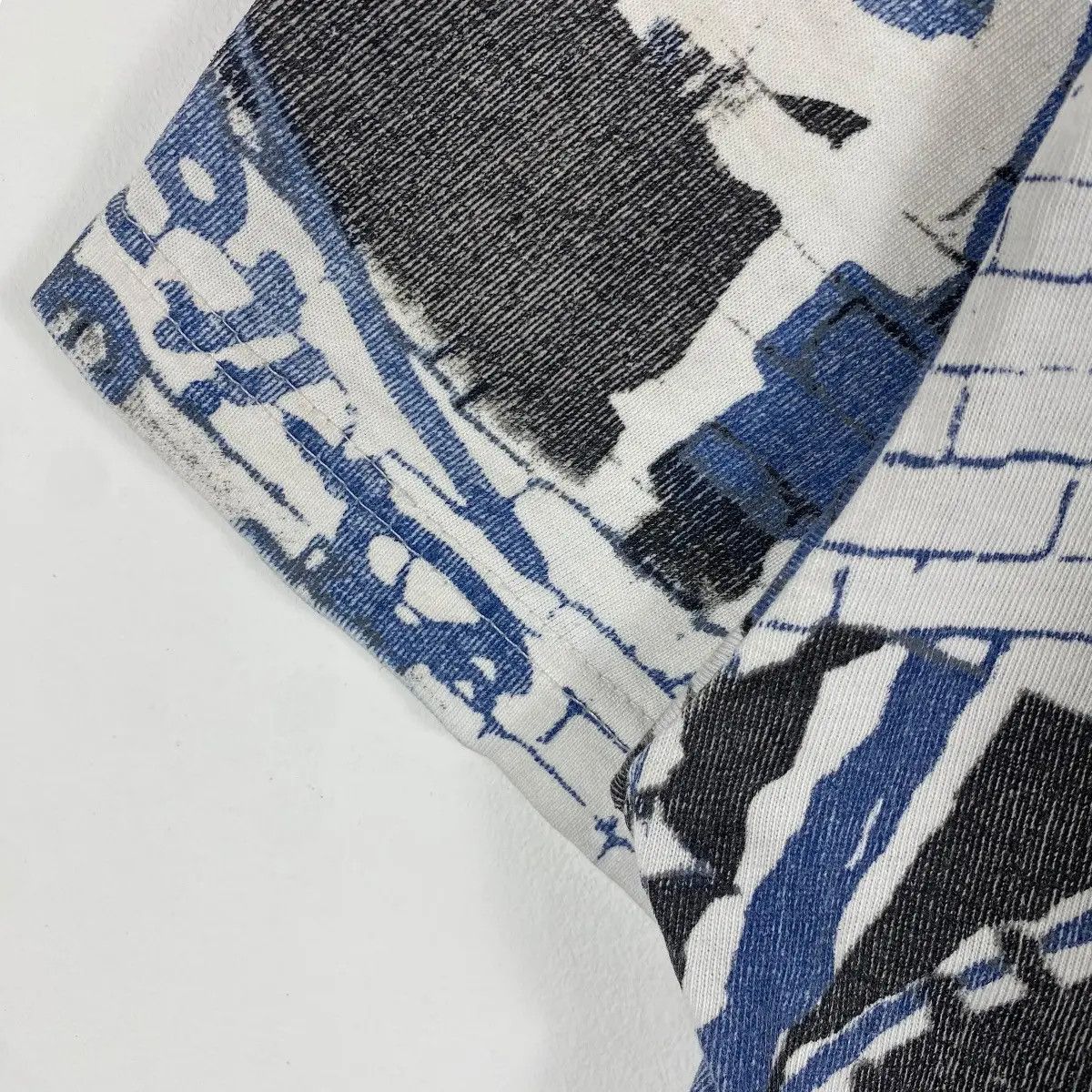 Other Vintage NYLAUS JEANS 0125 Great Britain Graffiti Fullprint Size US L / EU 52-54 / 3 - 3 Thumbnail