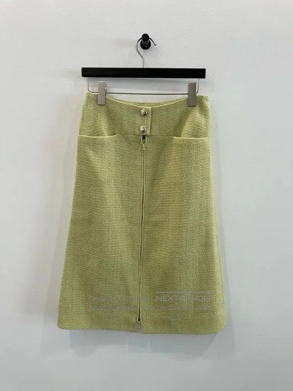 Chanel Chanel Green Wool Midi Skirt . Size 24" / US 00 / IT 34 - 1 Thumbnail