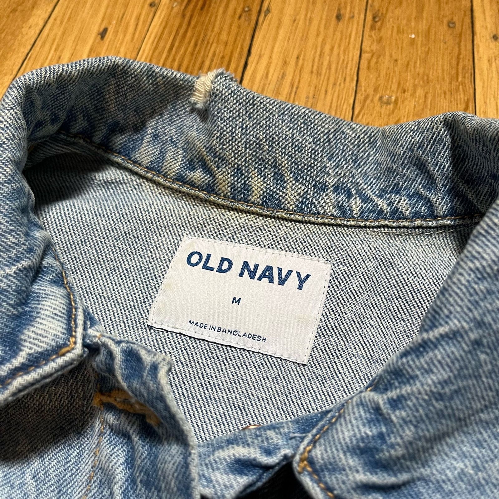 Old Navy VTG Old Navy Denim Blue Button Up Jean Jacket Sz Medium Size M / US 6-8 / IT 42-44 - 3 Thumbnail