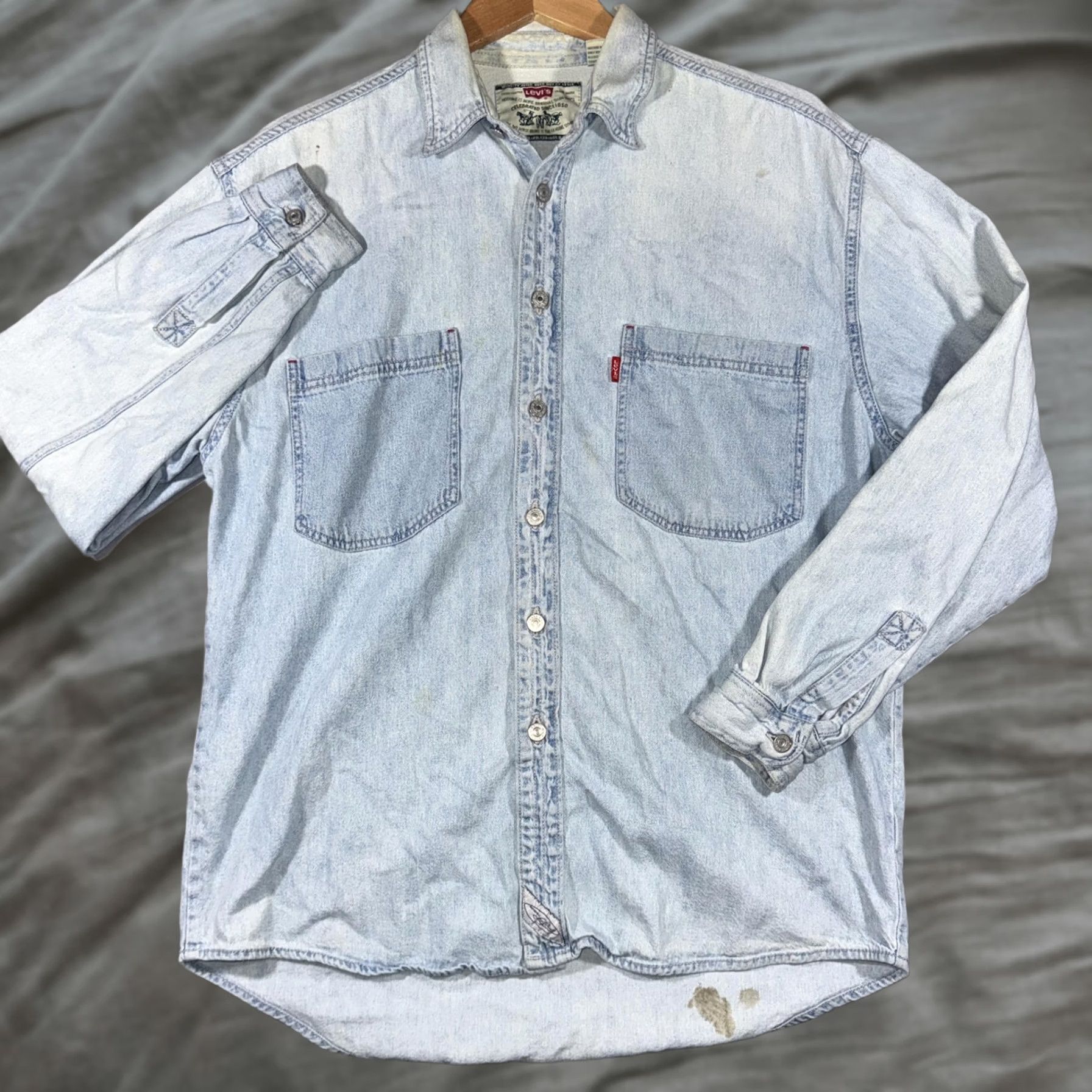 Levi's VINTAGE Levi's Light Wash Distressed Denim Shirt Mens M Long Sleeve Button-Up Collar Pocket 100% Cotton Blue Size US M / EU 48-50 / 2 - 1 Thumbnail