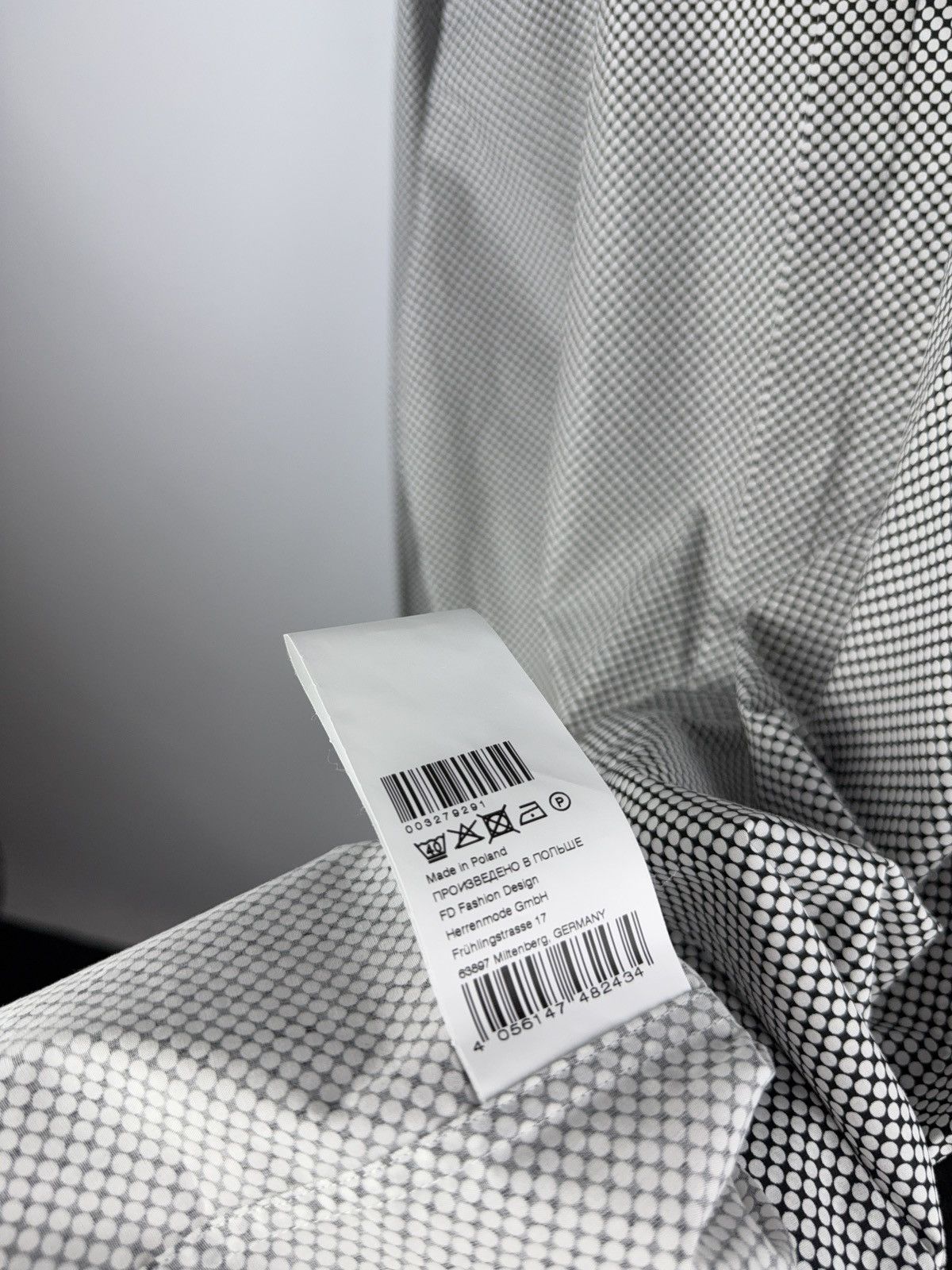 Karl Lagerfeld Luxury Designer 00s Karl Lagerfeld Dot pattern shirt Size US XL / EU 56 / 4 - 7 Thumbnail