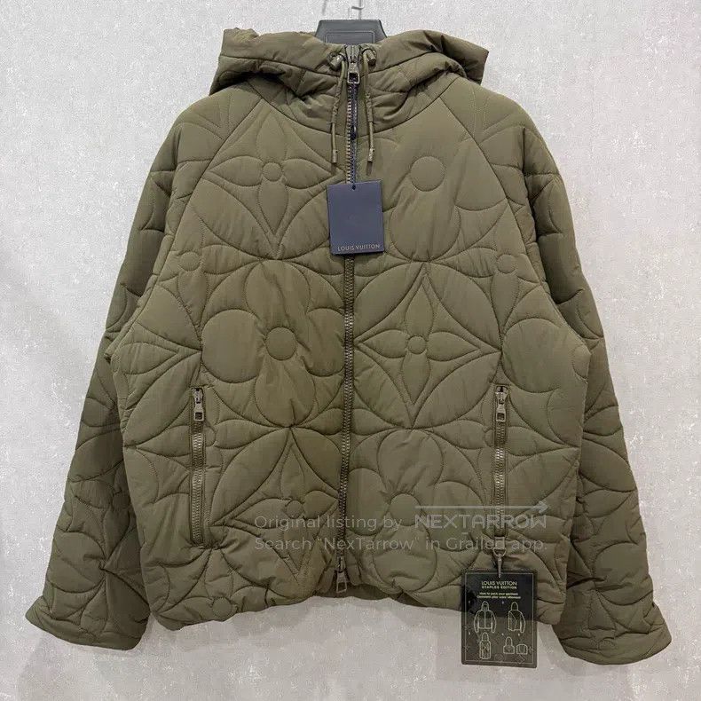Louis Vuitton Louis Vuitton Three-flower full-print quilted hooded jacke Size US M / EU 48-50 / 2 - 1 Thumbnail