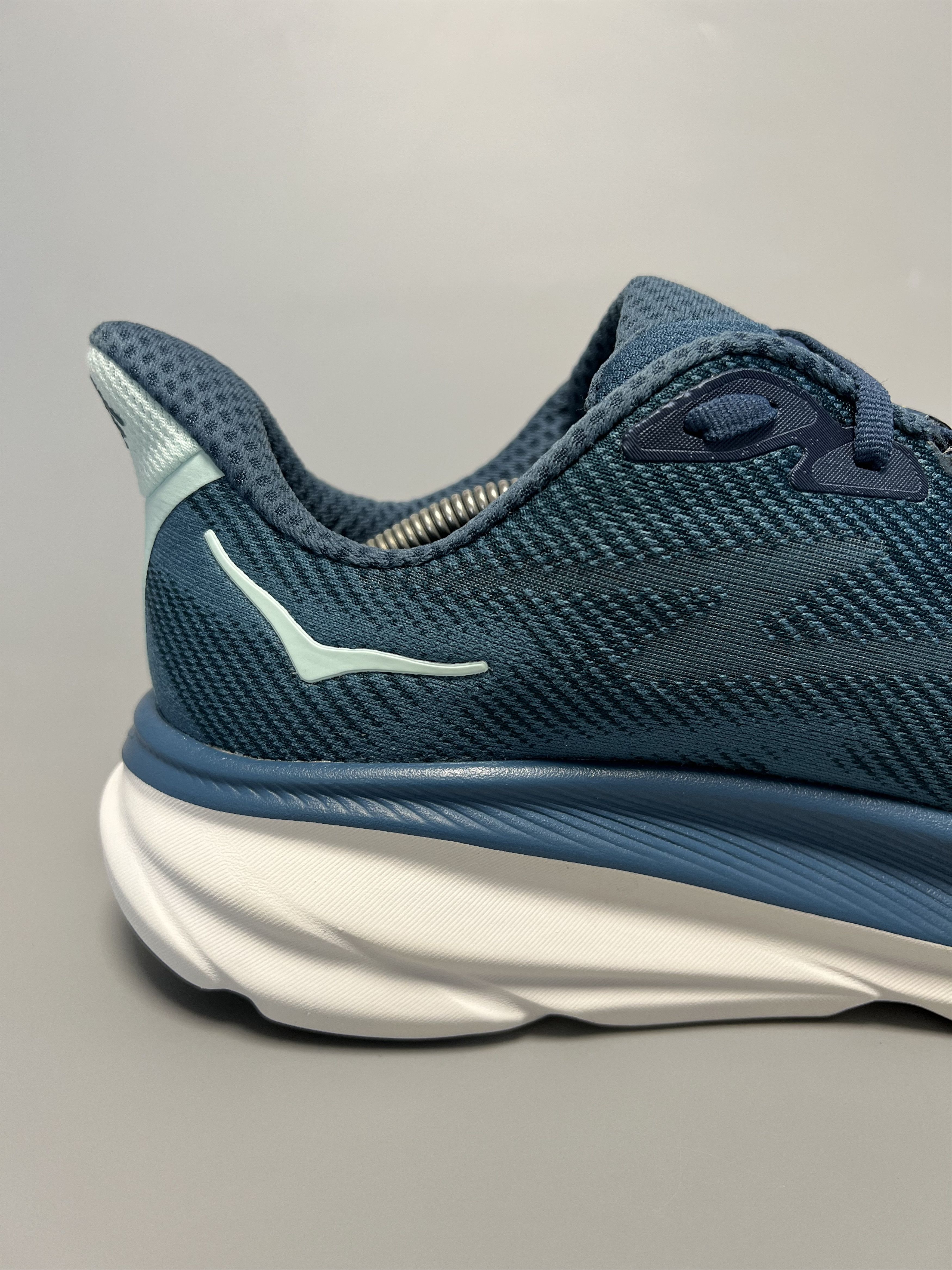 Hoka 10.5D Hoka One One Clifton 9 Running Shoes Walking Gym Size US 10.5 / EU 43-44 - 6 Thumbnail
