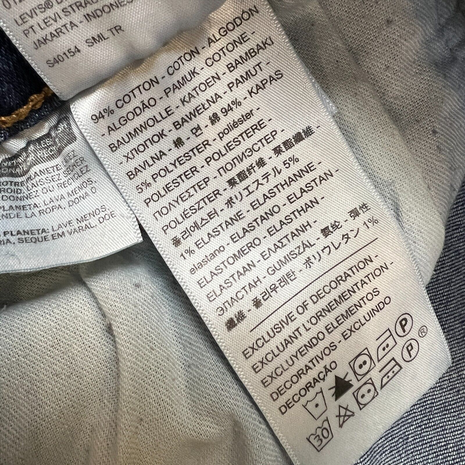 Levi's × Vintage Levi's 541 Jeans 32x34 Athletic Taper American Denim Pants Size US 32 / EU 48 - 10 Thumbnail