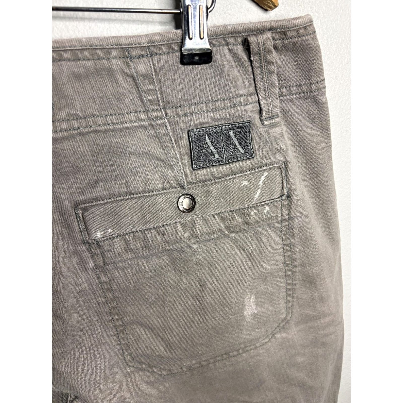 Armani Exchange VINTAGE Armani Exchange Shorts Mens 32 Gray Distressed Raw Hem Cutoff Paint Splatter Chino Casual Size US 32 / EU 48 - 6 Thumbnail