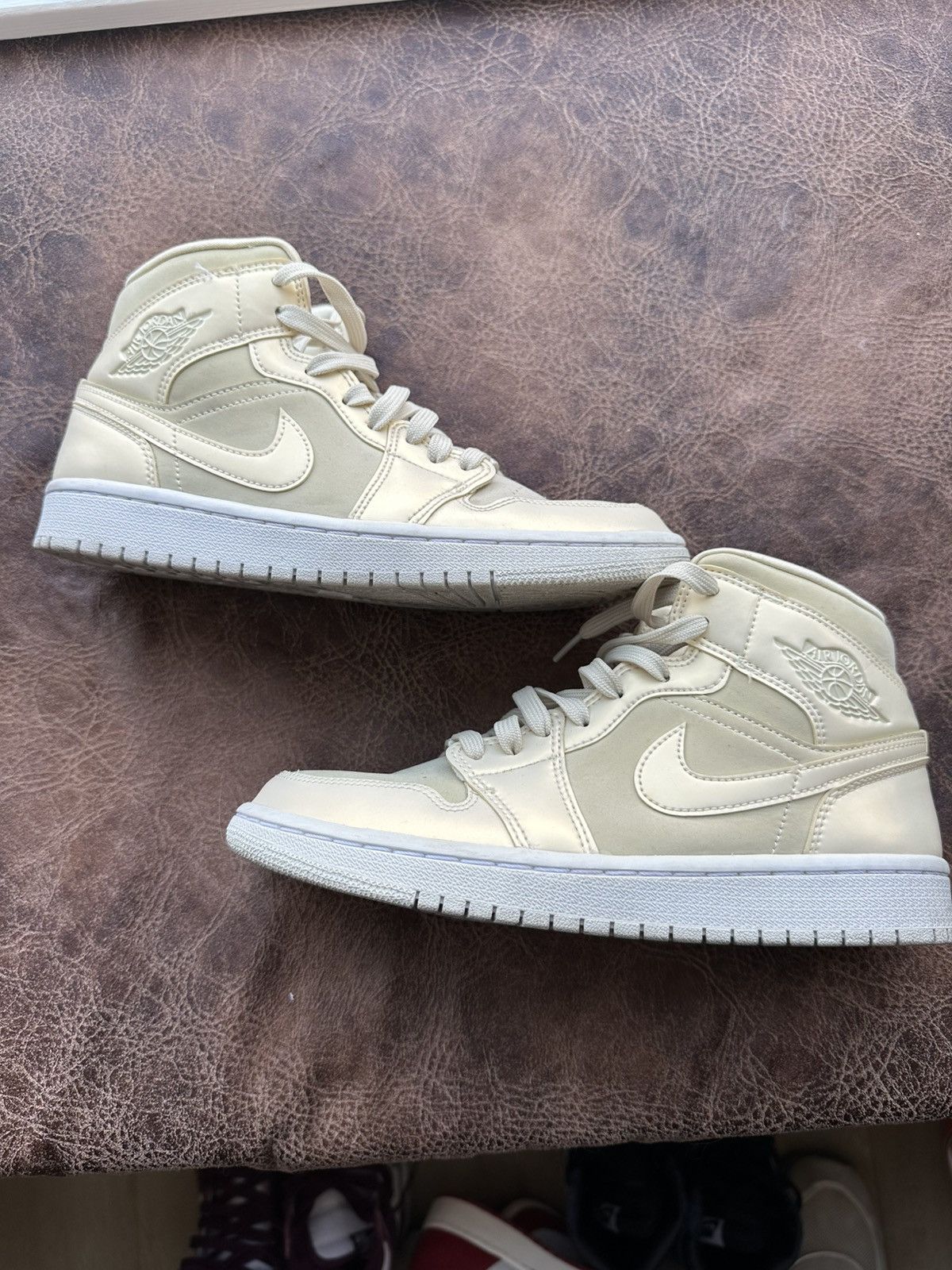 Jordan Brand Jordan 1 mid “Fossil white” Size US 7.5 / IT 37.5 - 1 Thumbnail