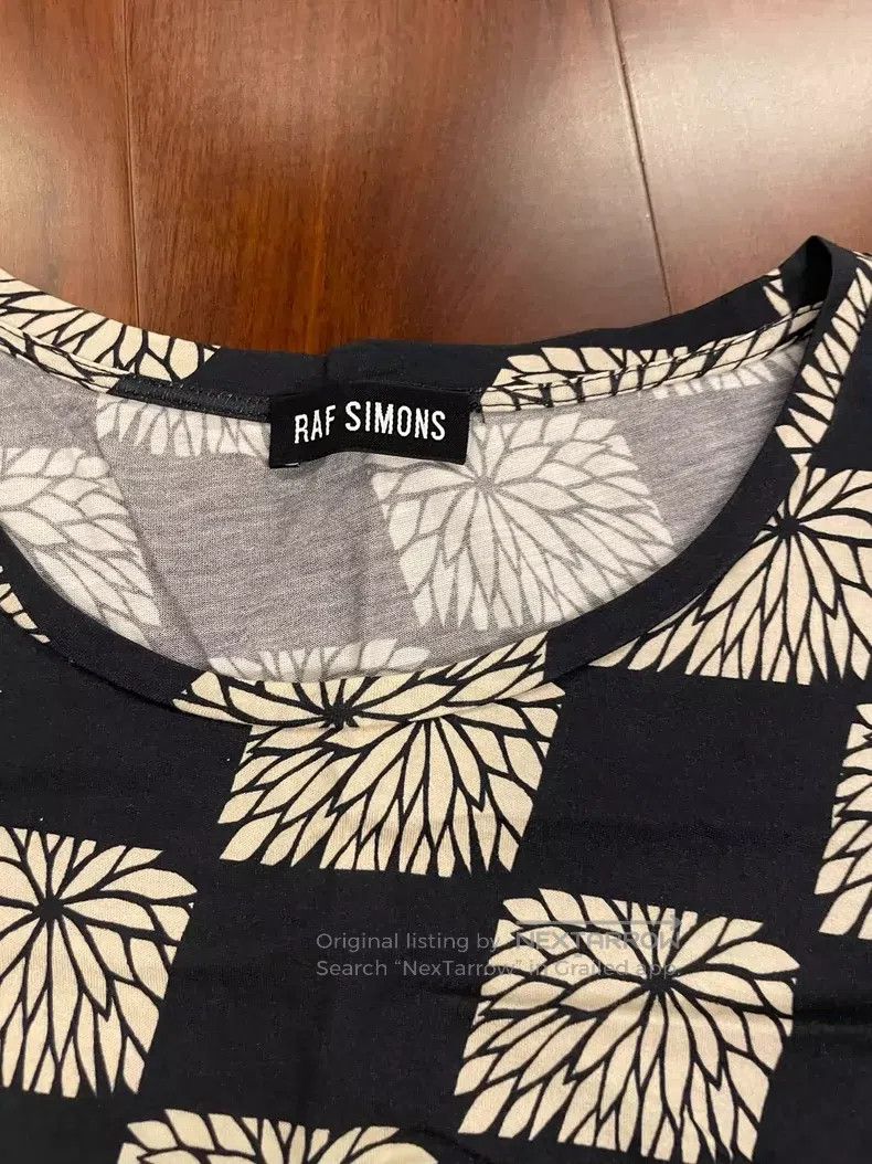 Raf Simons Raf Simons Astronaut Checkerboard T-shirt Size US XL / EU 56 / 4 - 3 Thumbnail