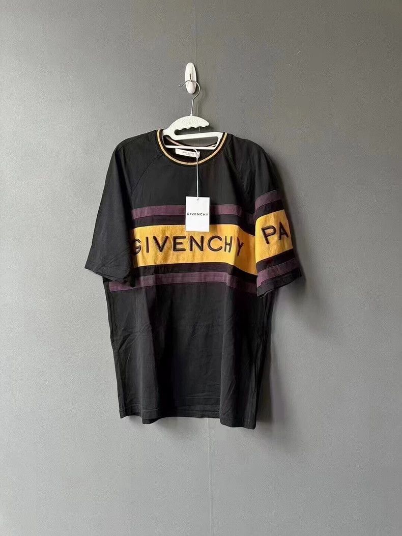Givenchy Givenchy Patchwork Embroidery Logo Short Sleeve 2506-Nextar Size US XL / EU 56 / 4 - 1 Thumbnail