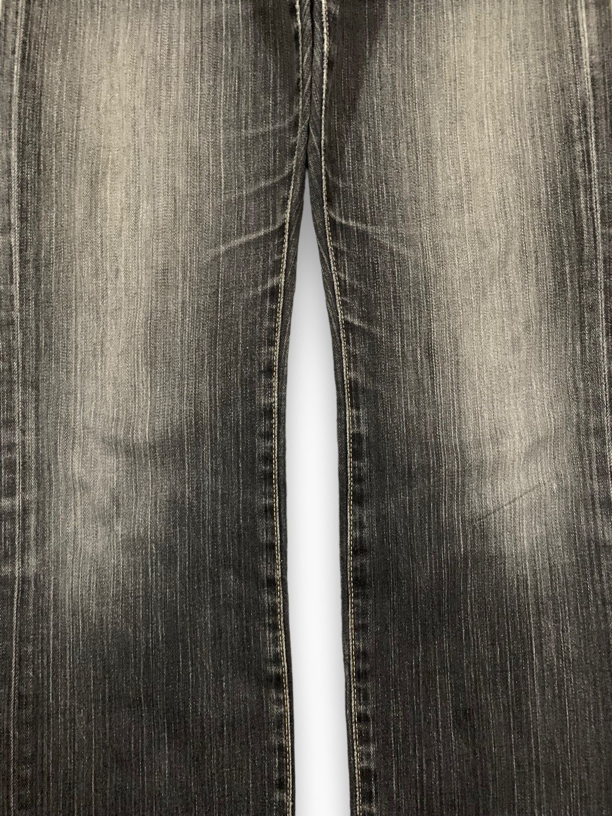 Undercover × Uniqlo Vintage Uniqlo S001 Faded Straight Leg Distressed Jeans Size US 32 / EU 48 - 4 Thumbnail