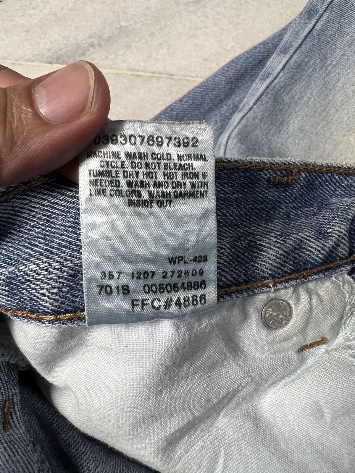 Jean × Levi's × Levi's Vintage Clothing VINTAGE LEVIS 505 DISTRESSED MUD WASH JEANS Size US 34 / EU 50 - 19 Thumbnail