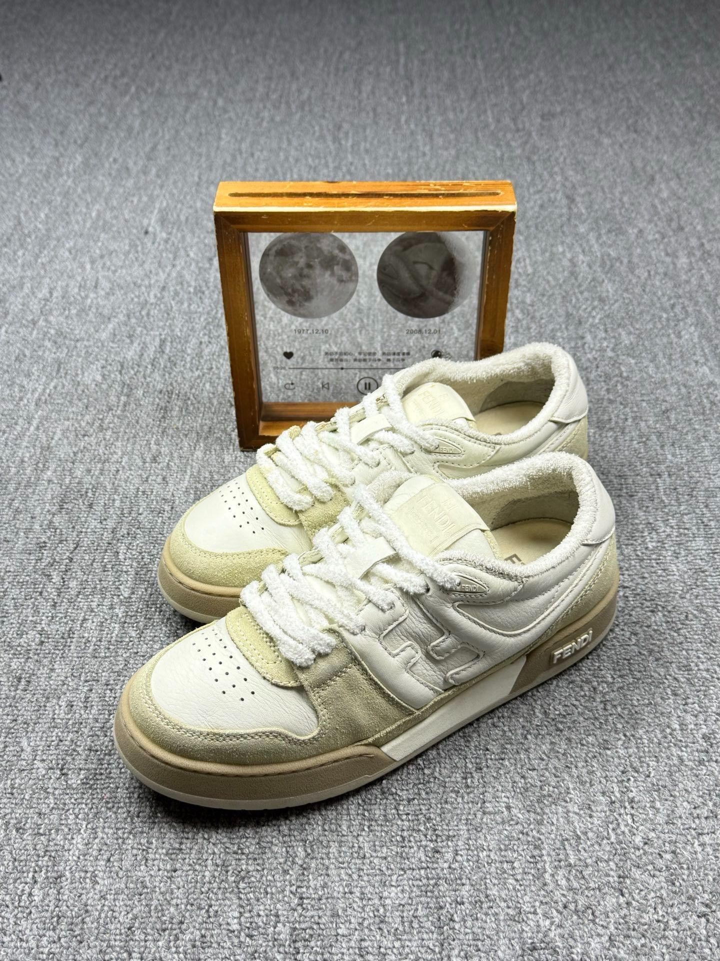 Fendi Fendi Multi Lowtop Sneakers us_6 Women Size US 6 / IT 36 - 1 Thumbnail