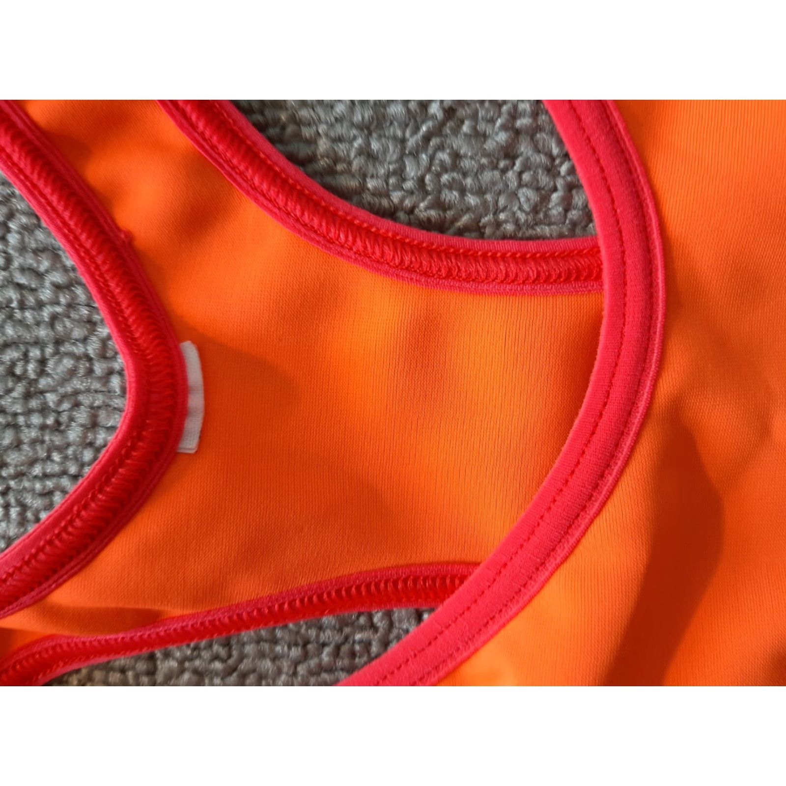 Under Armour Under Armour Sports Bra Orange 26" Women Crossback Removable Pads High Support Activewear Shaped Pullover 26" Regular Size Bra Size ONE SIZE - 2 Thumbnail