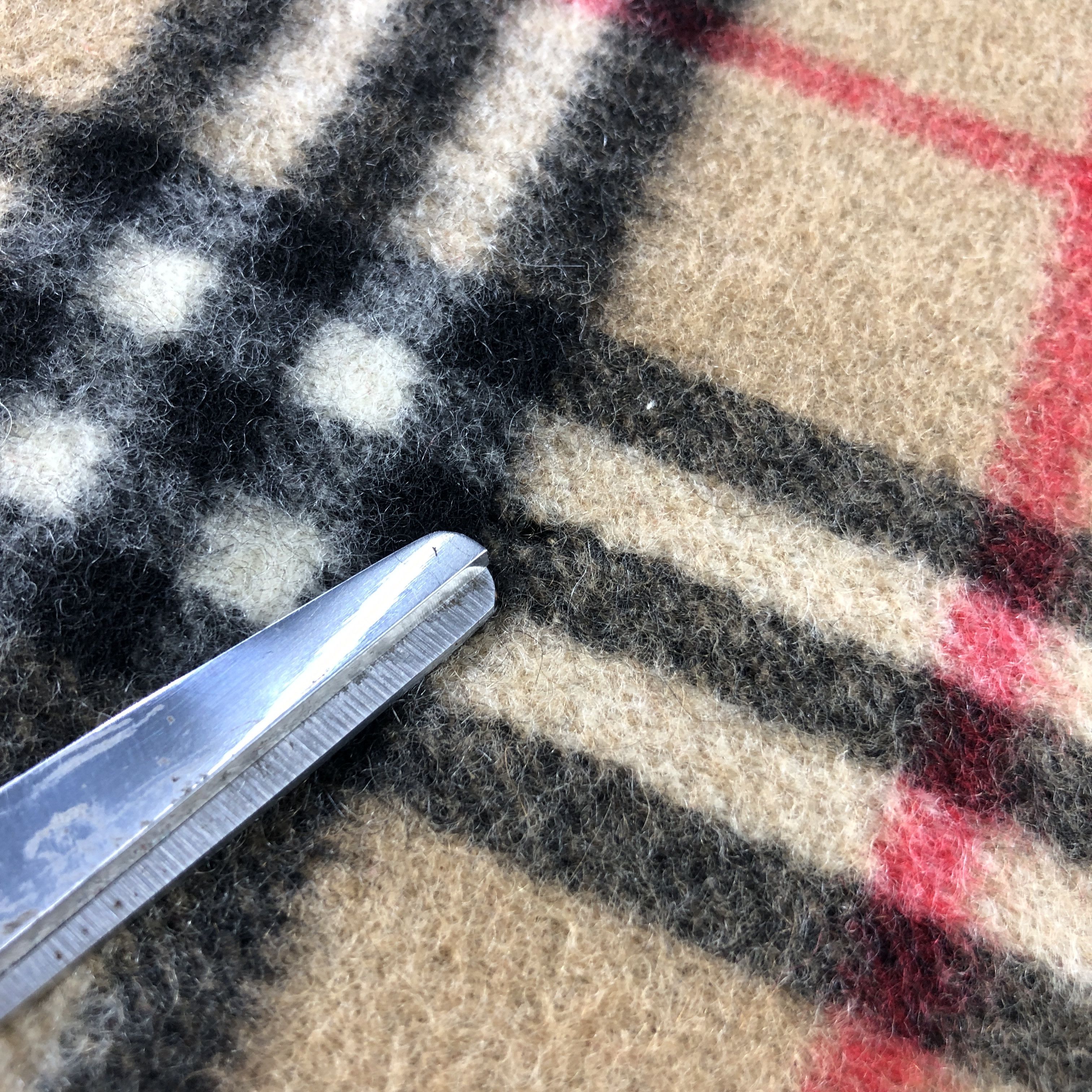 Burberry Burberry Tan Nova Check Cashmere Scarf Muffler V2881 Size ONE SIZE - 8 Thumbnail