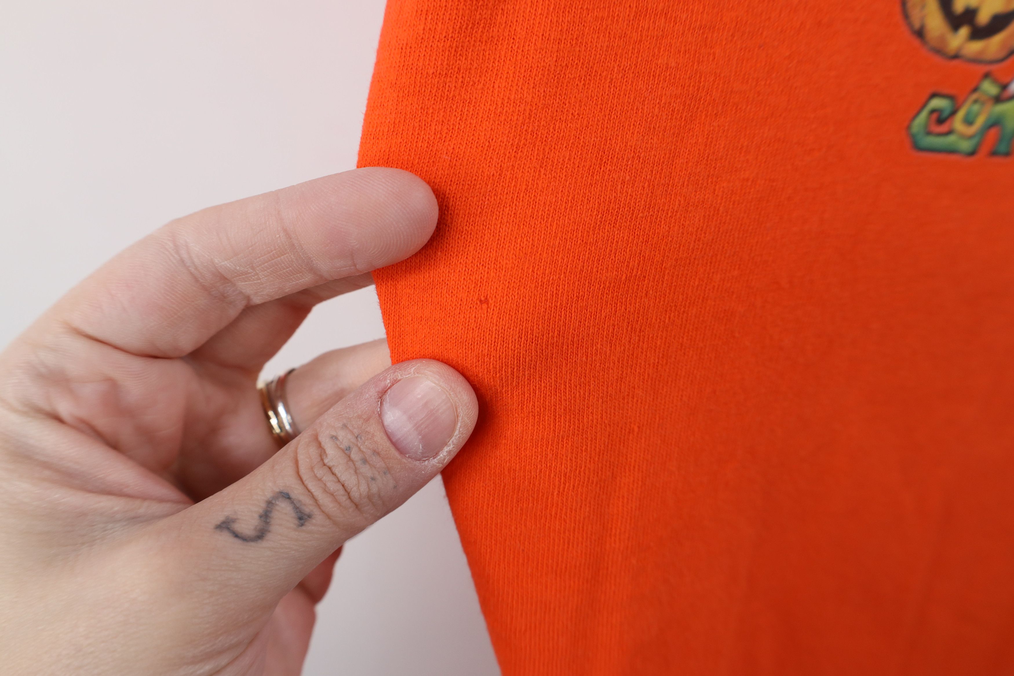 Vintage Vintage 90s Y2K Streetwear Halloween Witch T-Shirt Orange Size L / US 10 / IT 46 - 5 Thumbnail