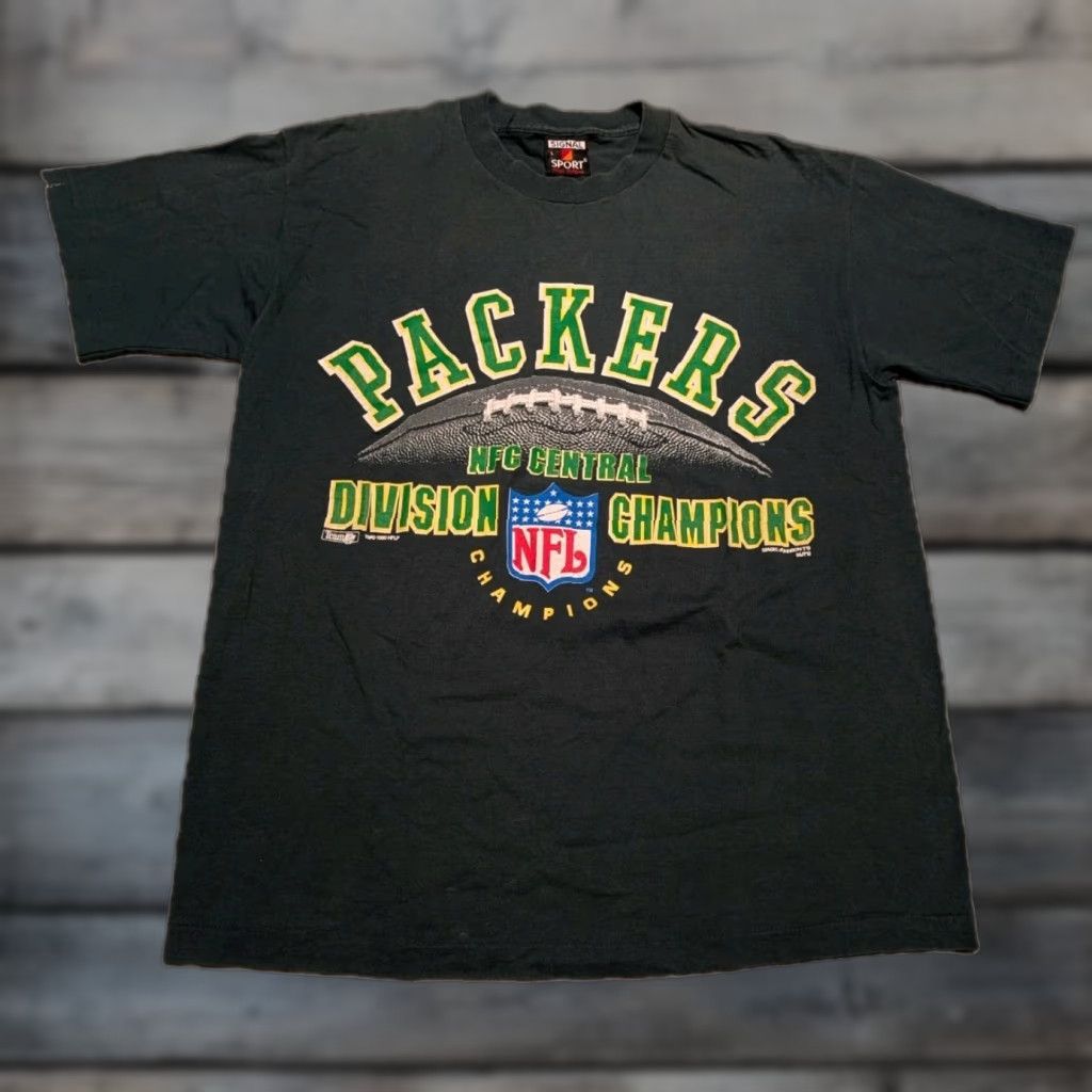 Vintage VINTAGE Magic Johnson Green Bay Packers T-Shirt L 90s Graphic Print Short Sleeve Crew Neck Mens Size US L / EU 52-54 / 3 - 1 Thumbnail