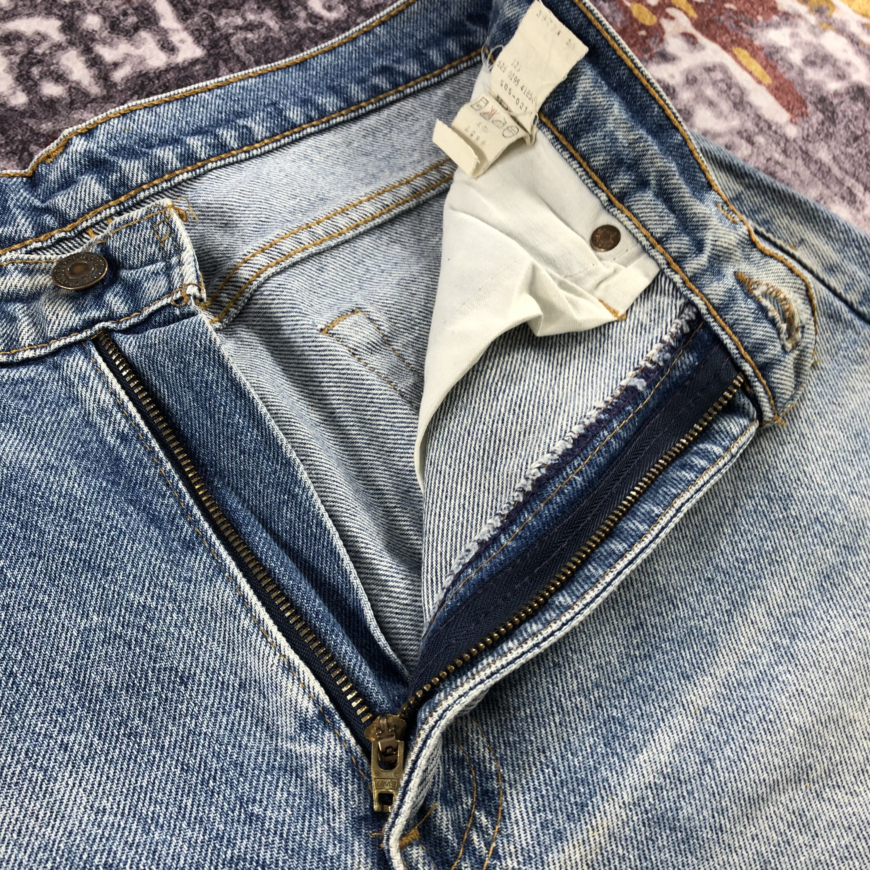Levi's × Vintage Vintage 90s Blue Wash Levis 505 Jeans-JM2174 Size US 33 - 10 Thumbnail