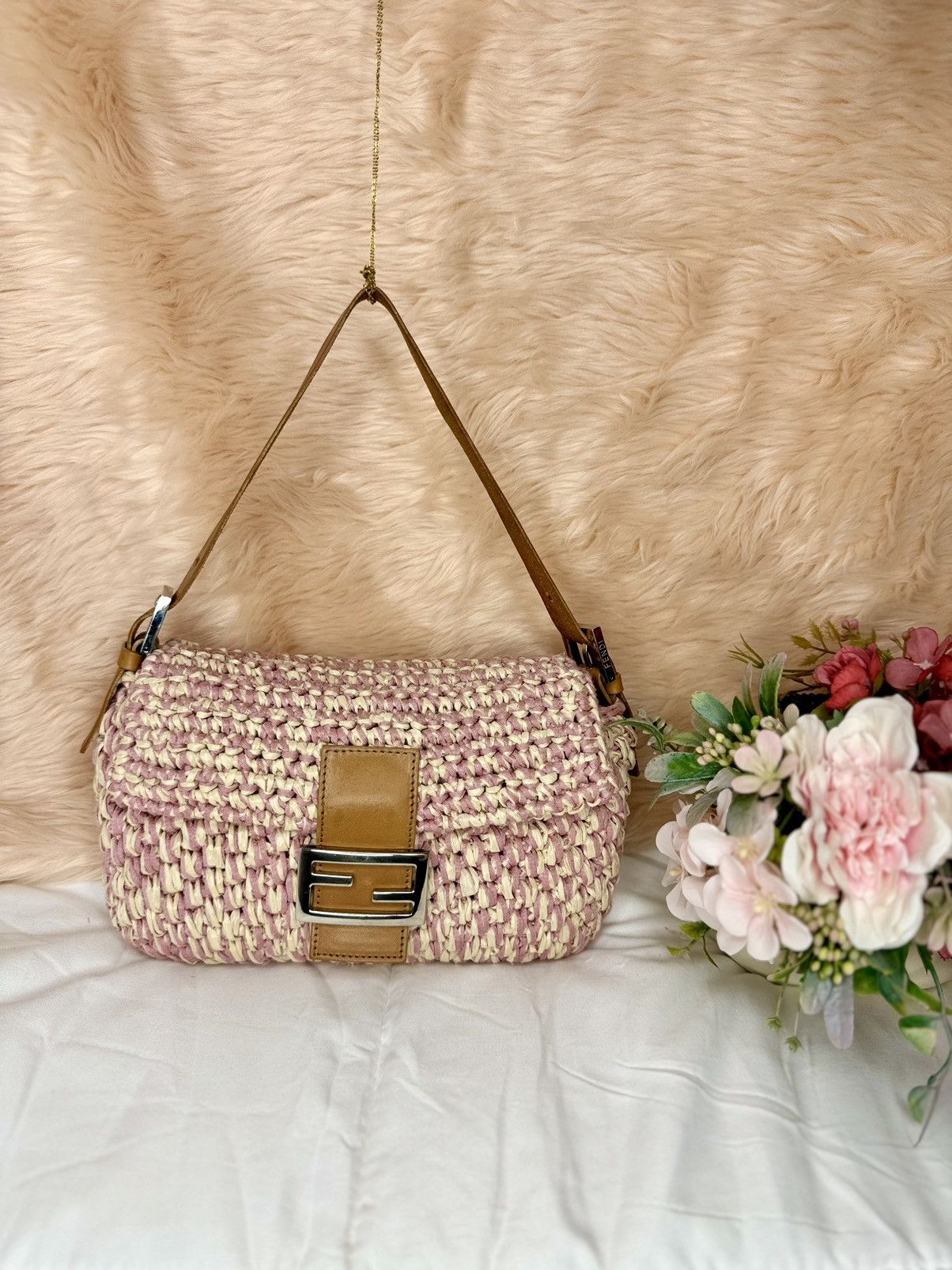 ハンドバッグ Fendi Straw Fendigraphy Handbag Fendi Straw Fendigraphy Small Hobo Bag | Vivrelle