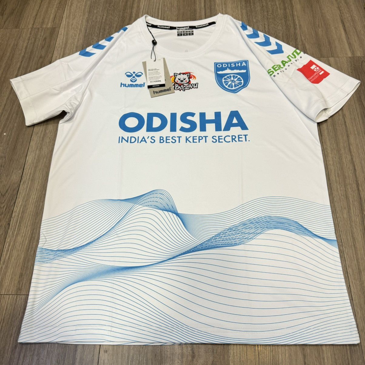 Designer × Hummel Odisha FC 21/22 third away shirt (Bnwt) Size US S / EU 44-46 / 1 - 1 Thumbnail