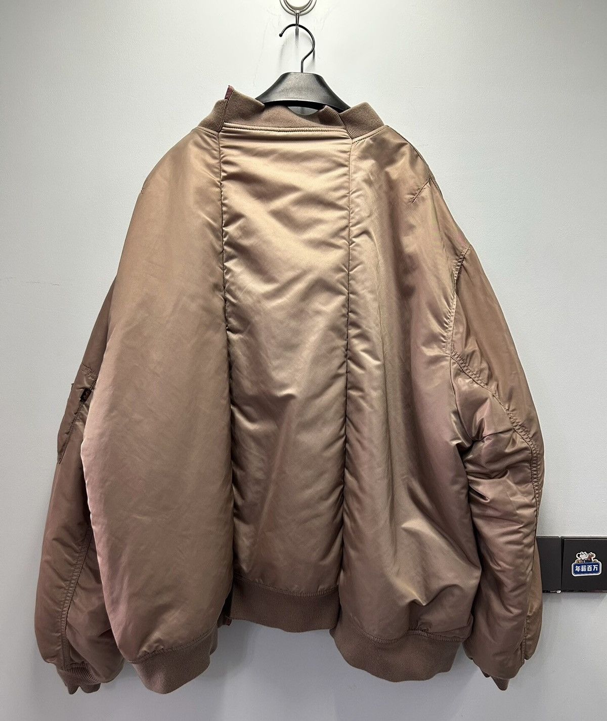 Vetements VETEMENTS SS18 Bomber cotton-padded jacket Size US S / EU 44-46 / 1 - 3 Thumbnail