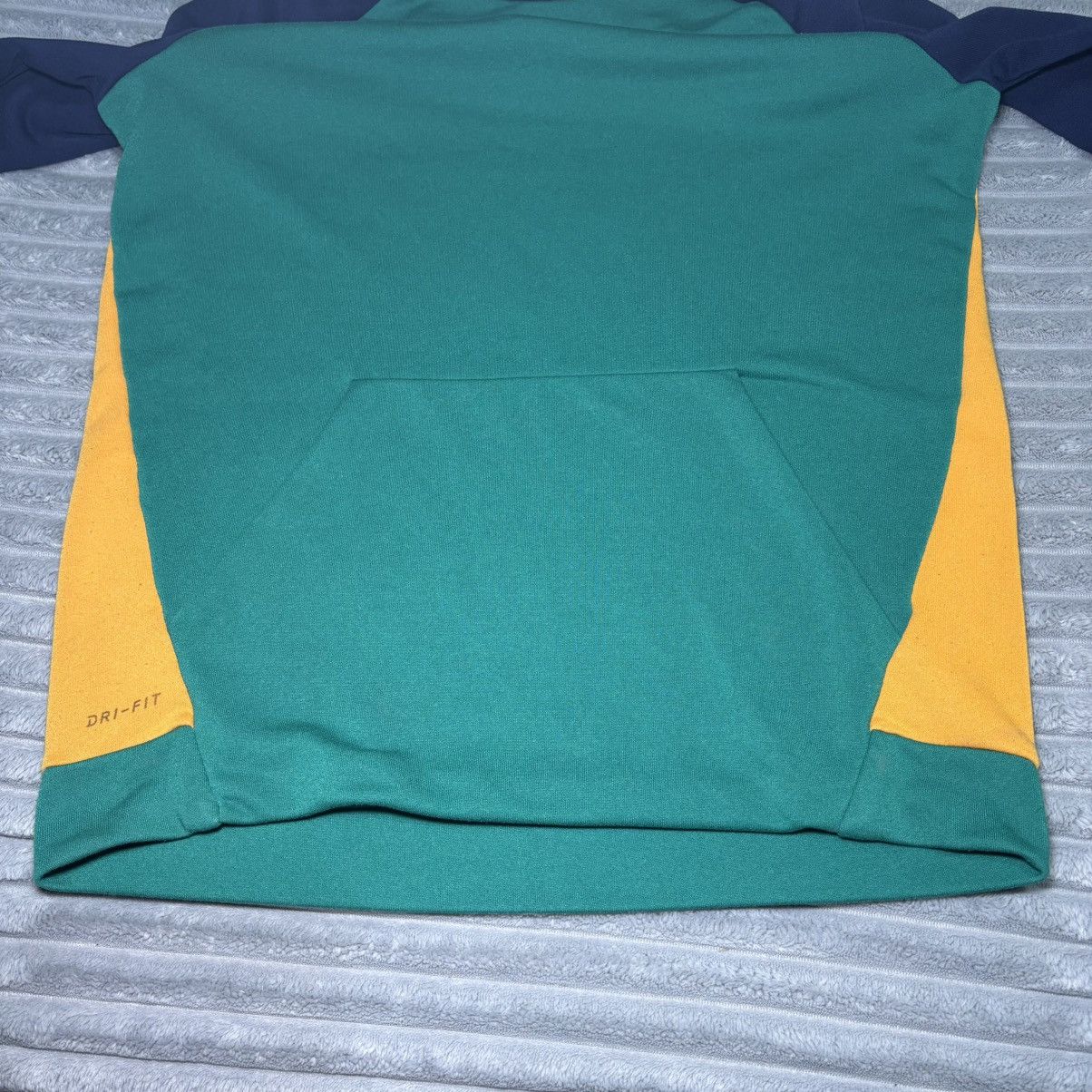 Nike Nike Dri-FIT Polyester Hoodie Stretch Multicolor Size L Size US L / EU 52-54 / 3 - 7 Thumbnail