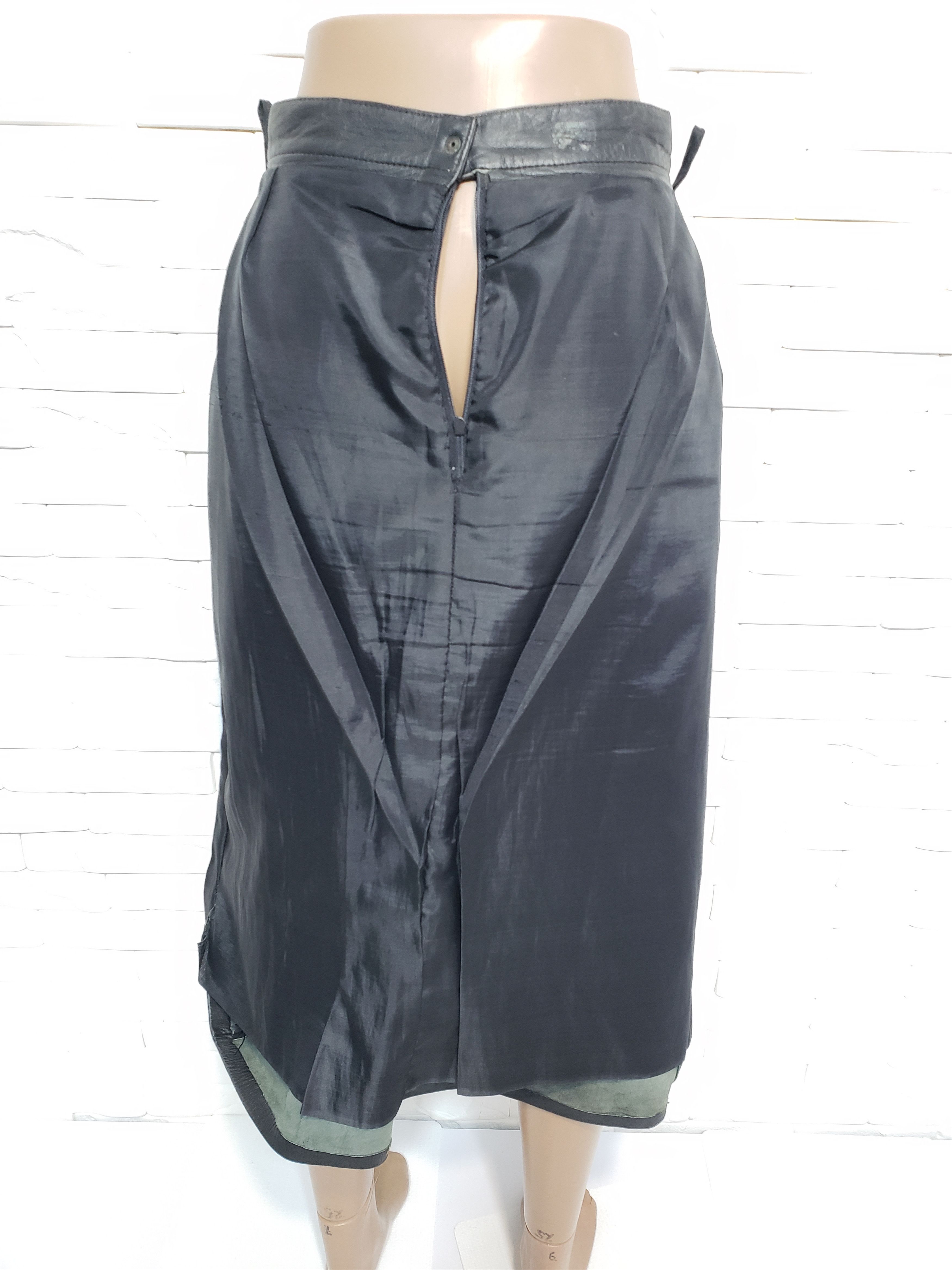 Genuine Leather Black leather skirt. Size 27" / US 4 / IT 40 - 9 Thumbnail