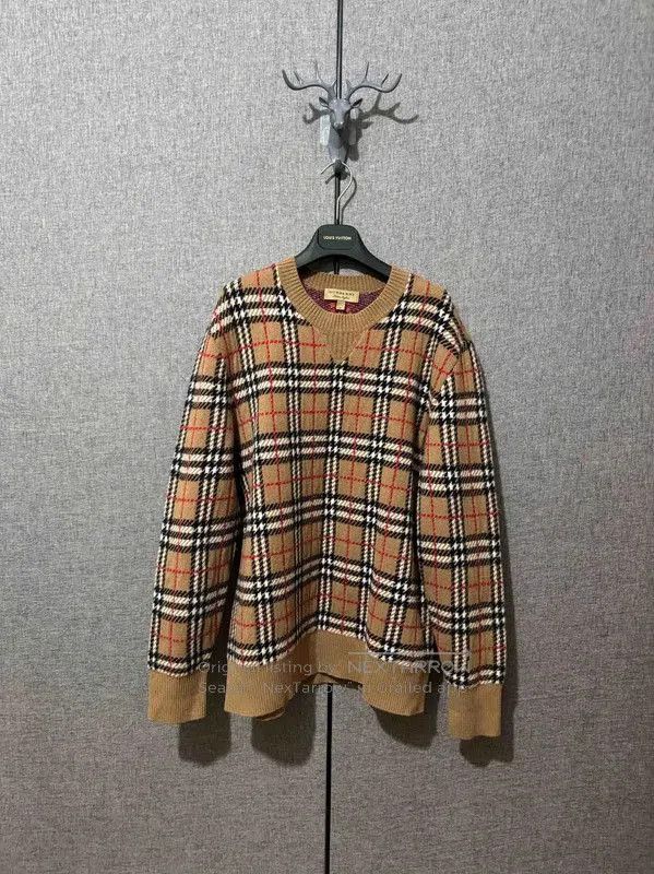 Burberry Burberry Men's Wool Embroidered Plaid Sweater. Size US M / EU 48-50 / 2 - 1 Thumbnail