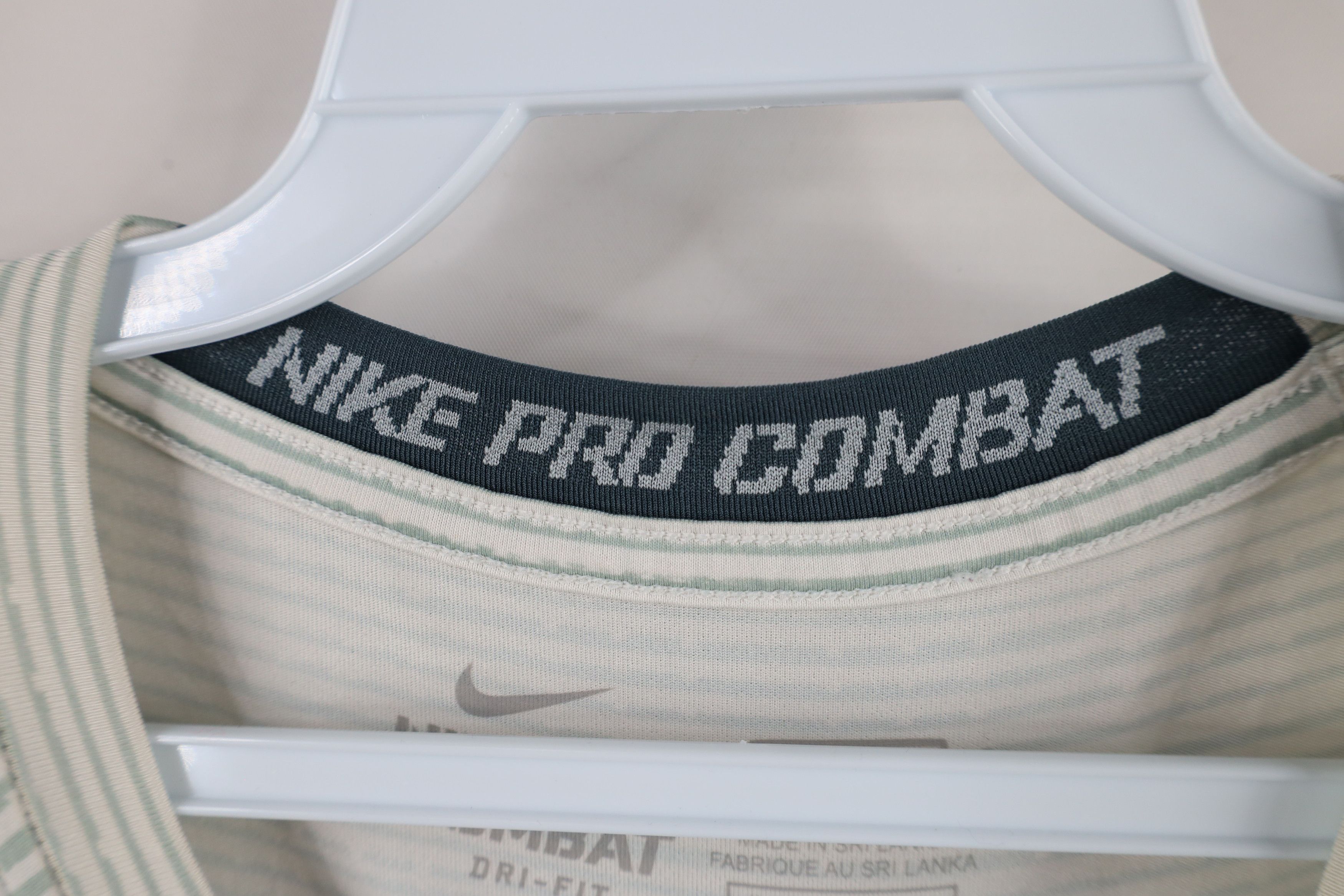 Nike × Vintage Nike Pro Combat Short Sleeve Training Gym T-Shirt Gray Size US XL / EU 56 / 4 - 4 Thumbnail