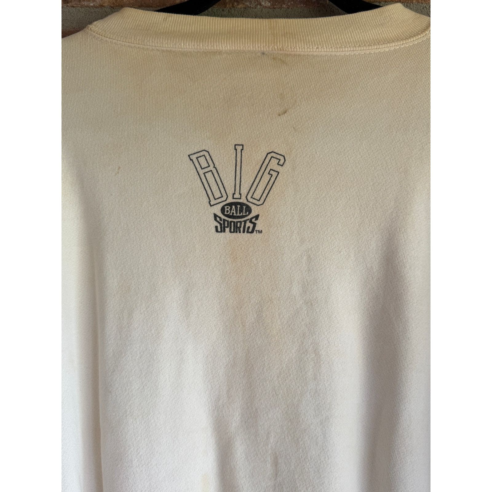 Vintage Vintage Play Real Football Crewneck Big Ball Sports XL Size US XL / EU 56 / 4 - 5 Thumbnail