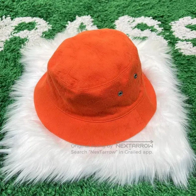 Louis Vuitton louis vuitton reversible fisherman bucket hat. Size ONE SIZE - 1 Thumbnail