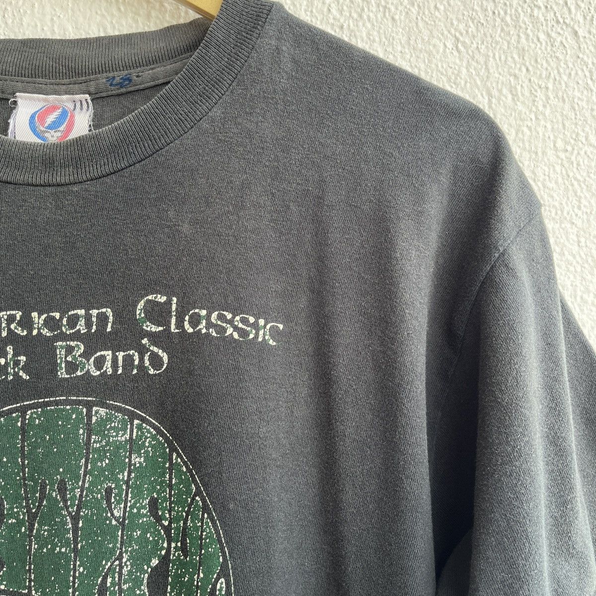 Grateful Dead VINTAGE Y2K GRATEFUL DEAD ROCK TEES COPYRIGHT 2005 TSHIRT Size US M / EU 48-50 / 2 - 6 Thumbnail