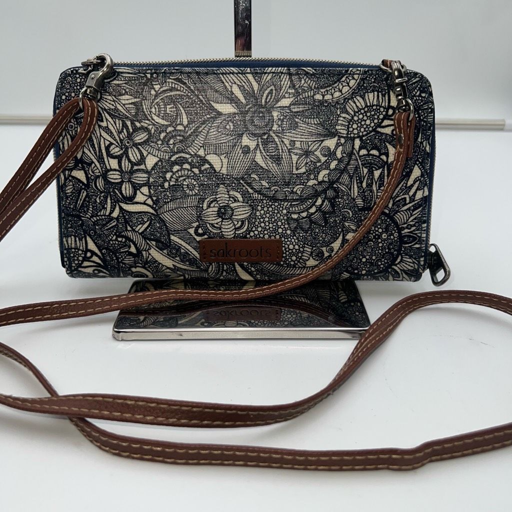 Other Sakroots Navy and White Patterned Convertible Crossbody Wallet Size ONE SIZE - 1 Thumbnail