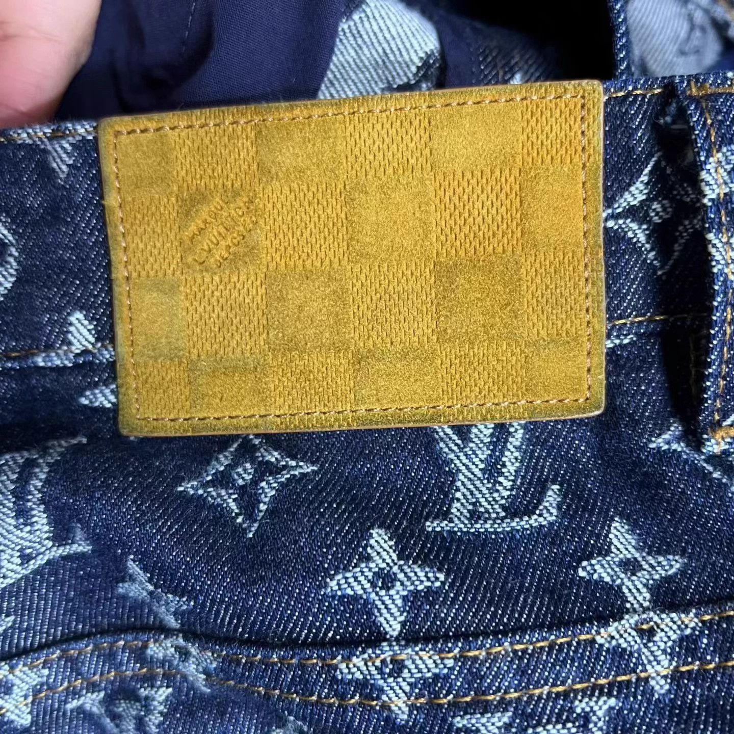 Louis Vuitton LV Navy Logo Jacquard Mid-Waist Straight Jean 33 Size US 33 - 5 Thumbnail