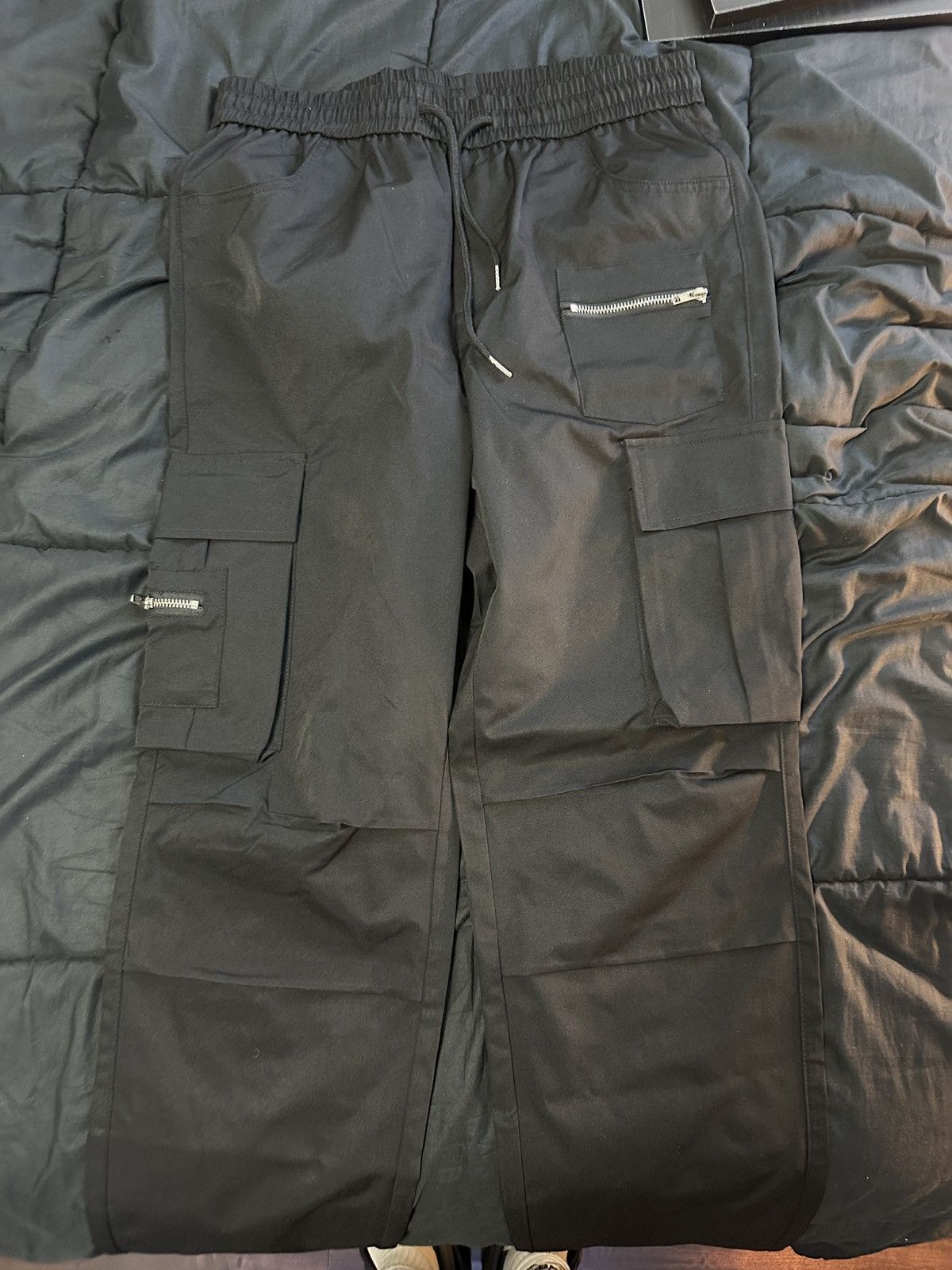 Shein Black SHEIN cargo pants with zipper Size US 34 / EU 50 - 1 Thumbnail