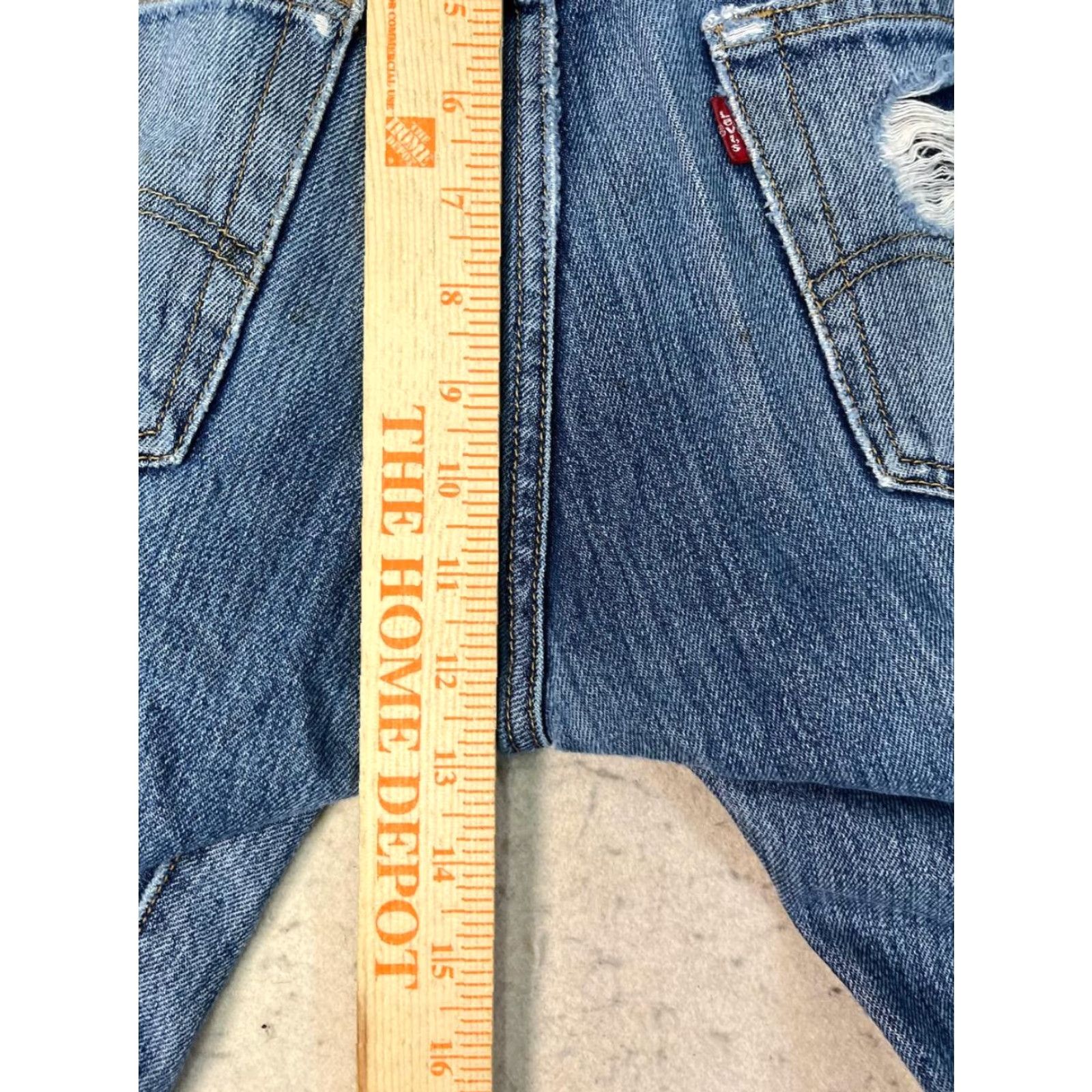 Levi's Levi's 501 Button Jeans Men Distresed Blue Cotton Classic Denim 31x34 See Pics Size US 31 - 3 Thumbnail