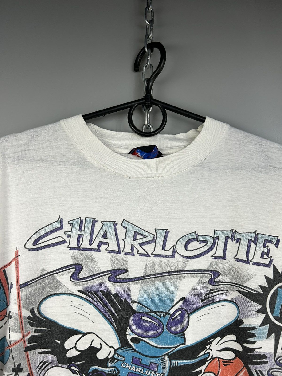 Vintage 90s Charlotte Hornets Big Logo Tee T shirt