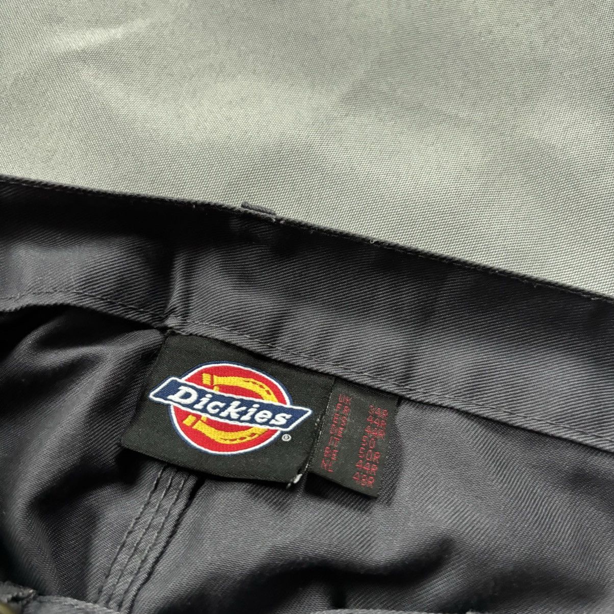 Dickies Dickies cargo vintage pant size 34 streetwear workwear Size US 34 / EU 50 - 6 Thumbnail