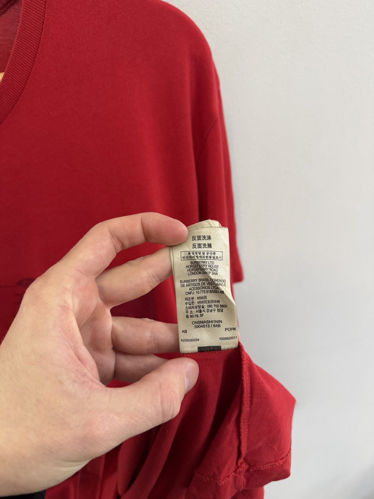 Burberry Burberry Brit Red Tee Shirt Size US XL / EU 56 / 4 - 6 Thumbnail