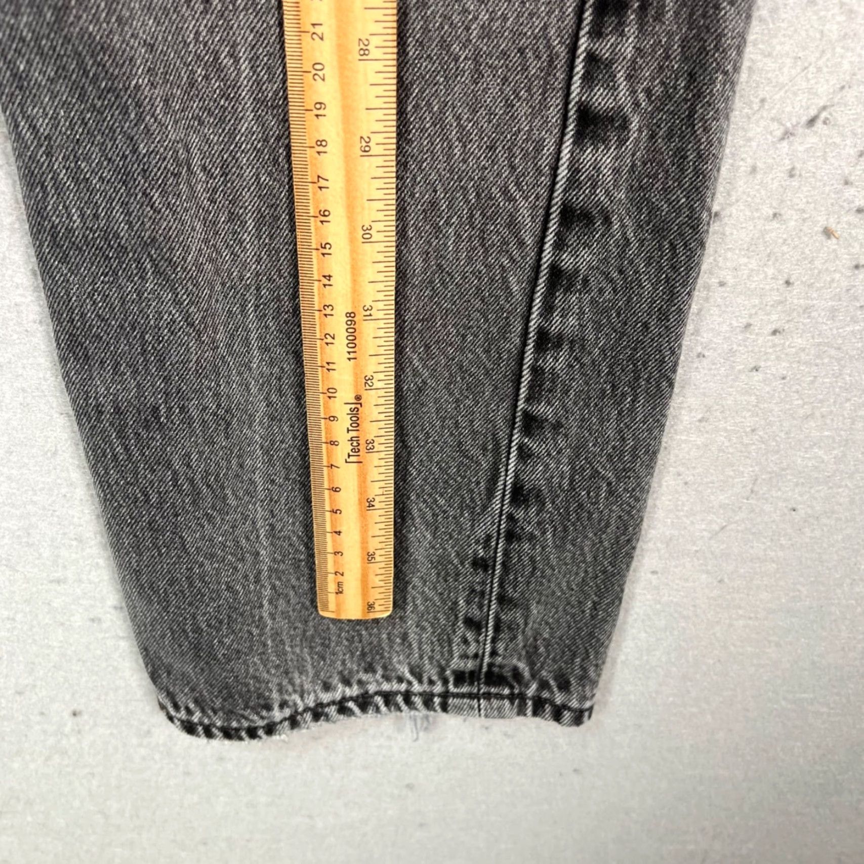 Levi's VTG Levi's 501 Mens Jeans Gray denim Straight Leg 31 x 30 Regular Inseam 30 Cotton 5-Pocket Size US 31 - 7 Thumbnail