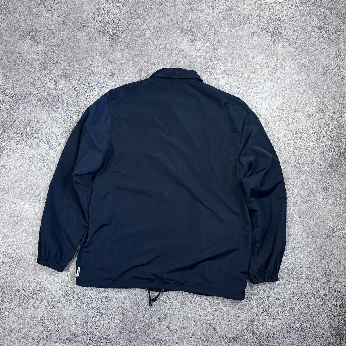 Supreme Supreme Navy Blue Gonz Graffiti Logo Coach's Jacket SS18 Size US XL / EU 56 / 4 - 2 Thumbnail