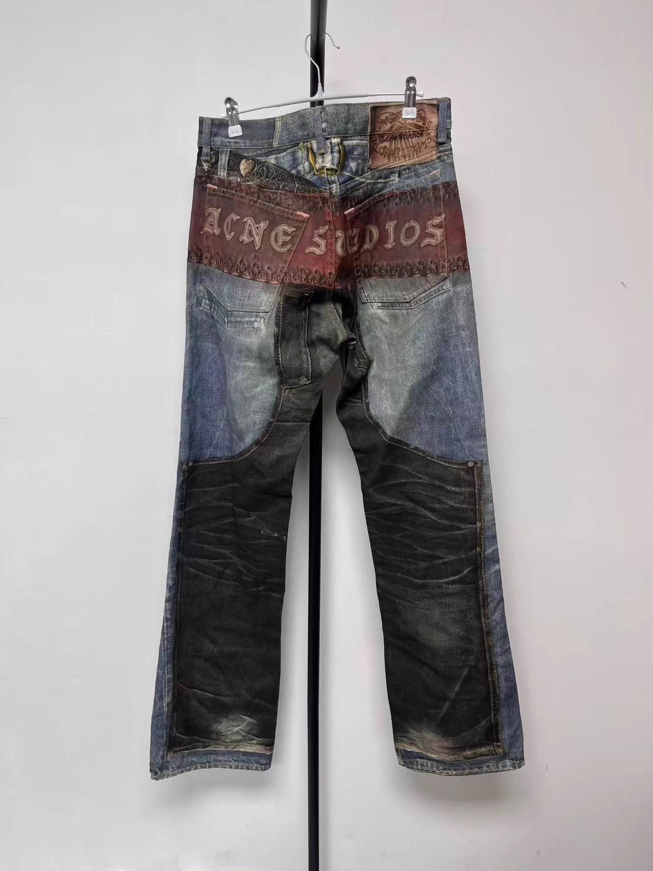 Acne Studios Acne Studios Heart Button 3D Optical Straight Low M Jeans Size US 32 / EU 48 - 2 Thumbnail