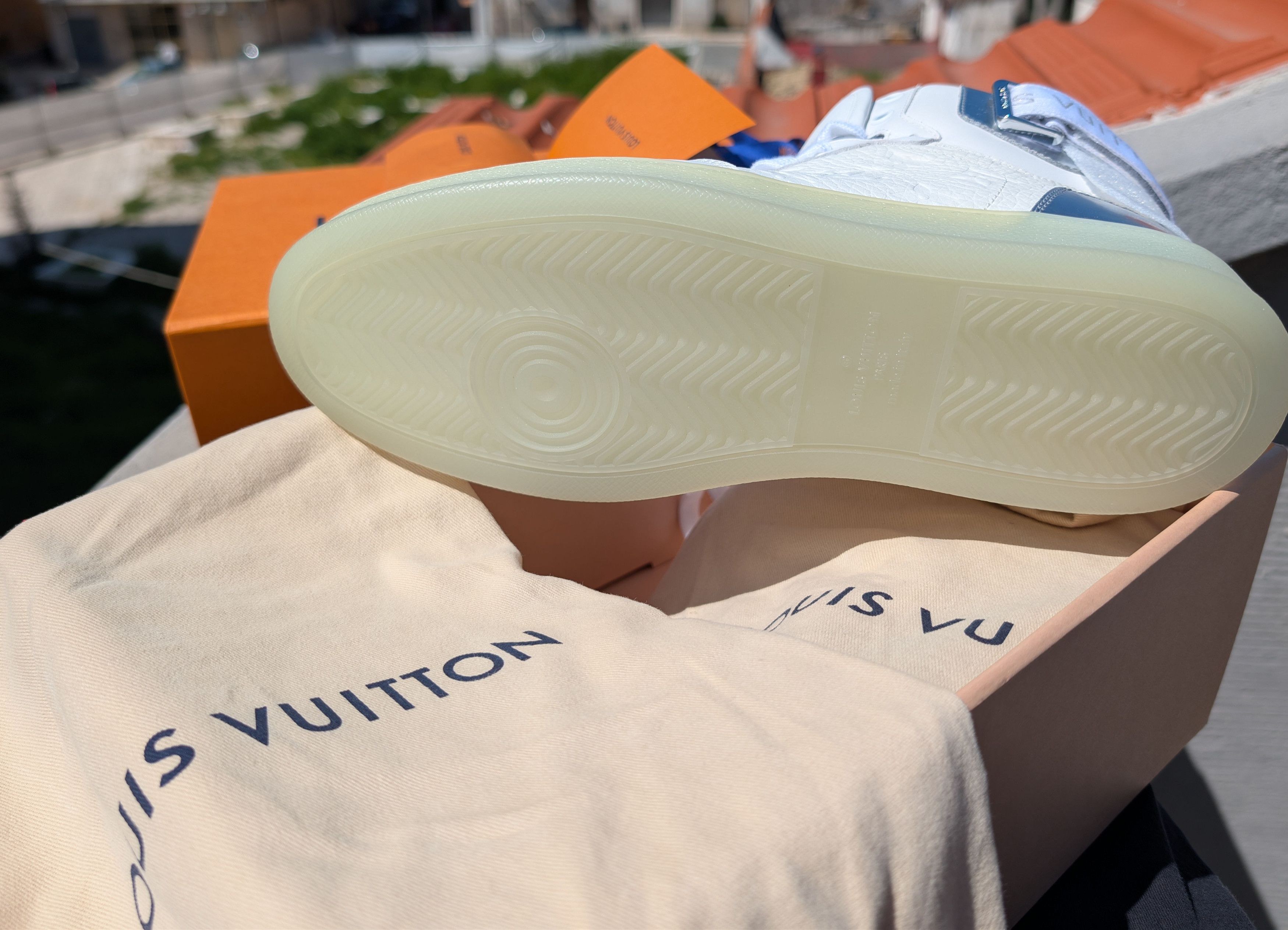 Louis Vuitton Louis Vuitton Rivoli High Sneaker Taurillon Leather 2021BNIB Size US 9 / EU 42 - 10 Thumbnail