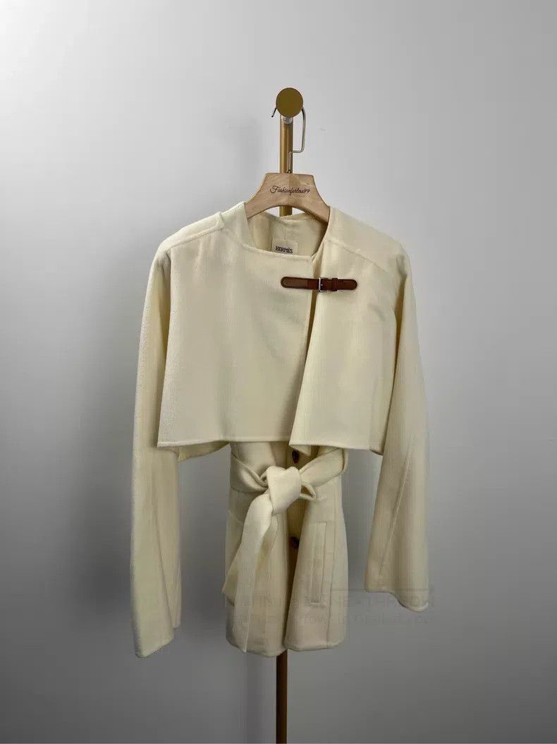 Hermes Hermes White Long Sleeve Wool Coat Size XS / US 0-2 / IT 36-38 - 1 Thumbnail